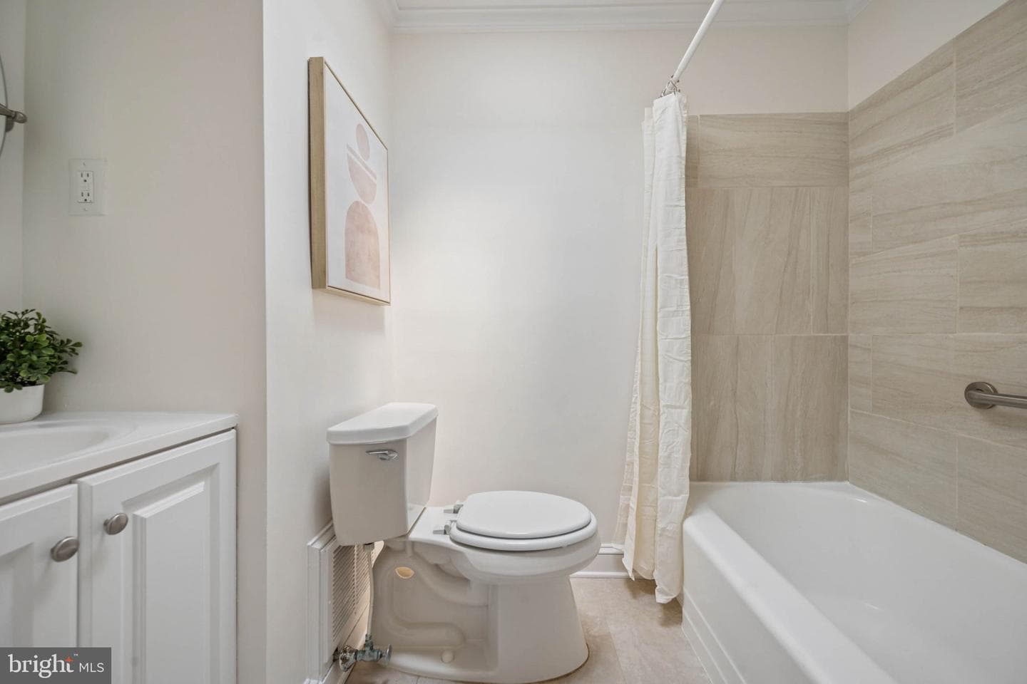 1432 Redfern Avenue photo 34