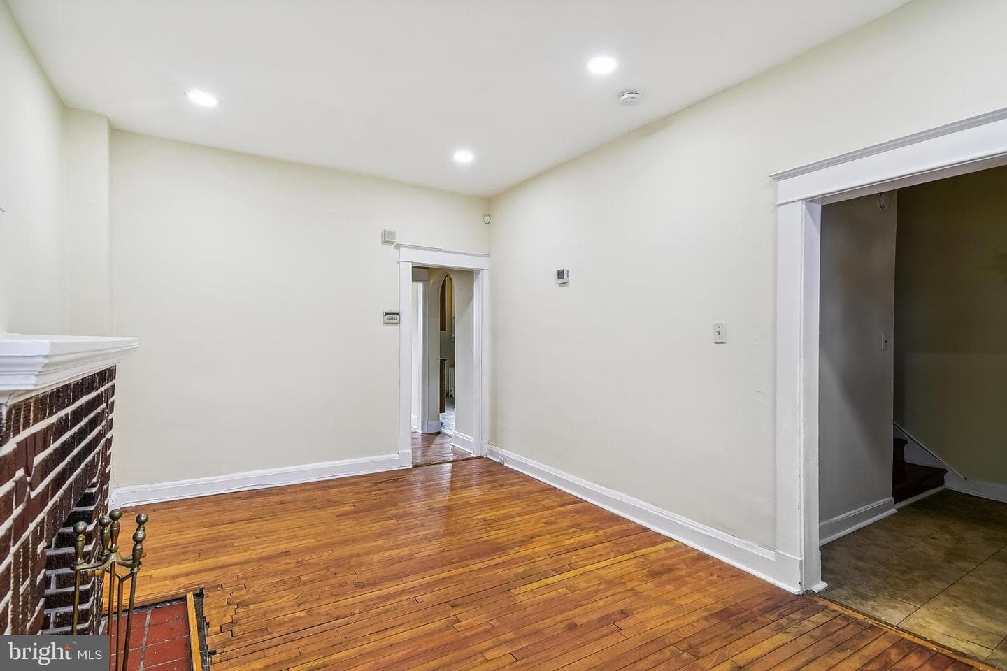 2319 W Lafayette Avenue photo 5