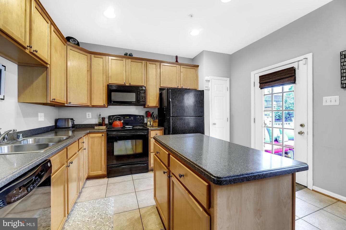 2090 Clipper Park Road photo 6