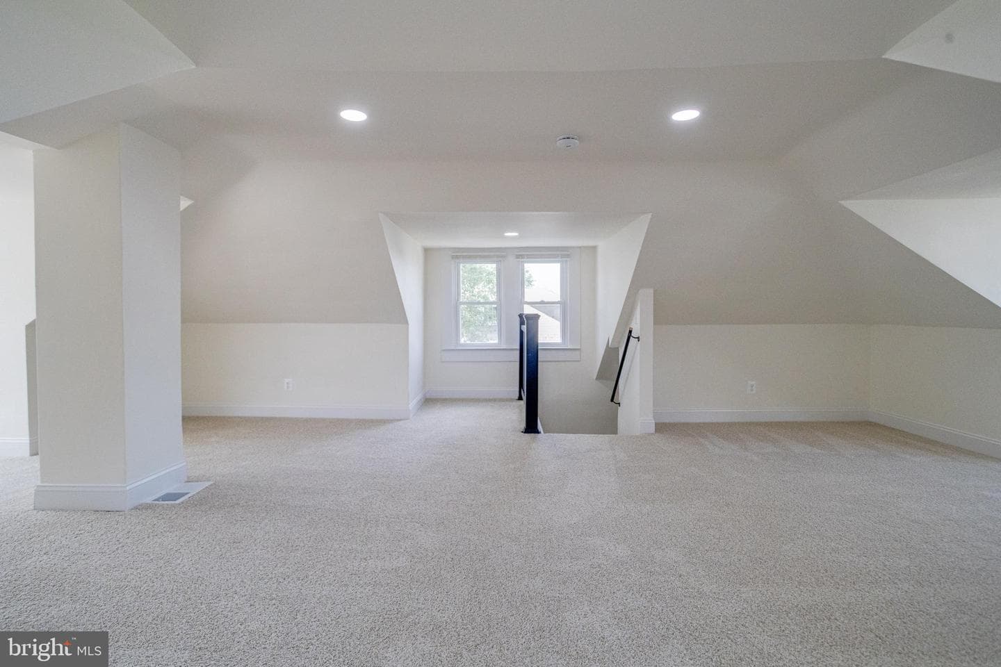3105 Evergreen Avenue photo 34