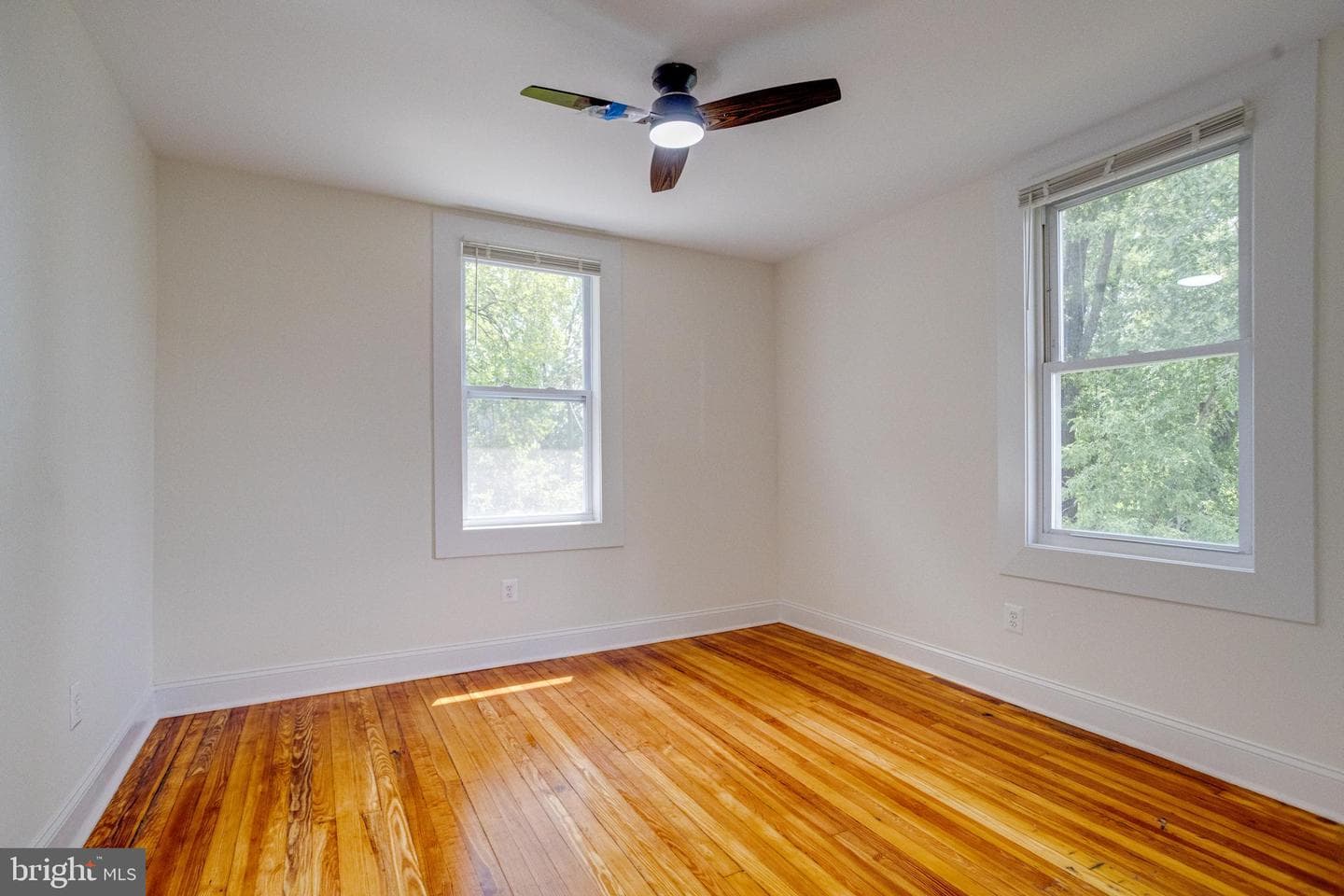 3105 Evergreen Avenue photo 41