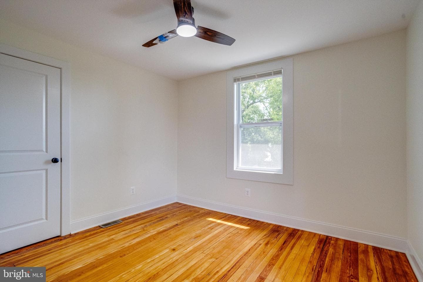 3105 Evergreen Avenue photo 42