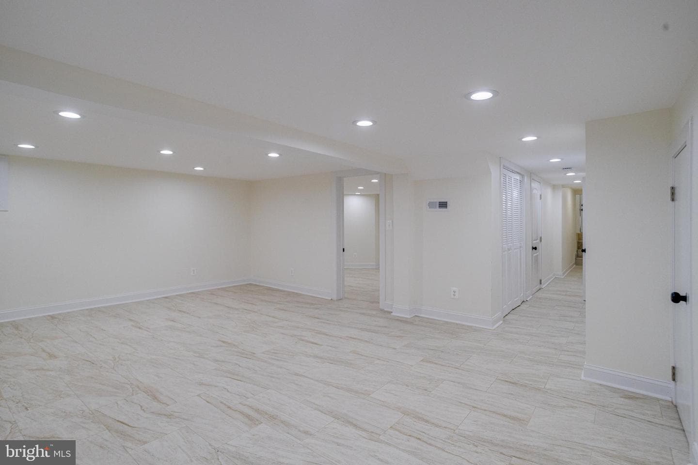 3105 Evergreen Avenue photo 53