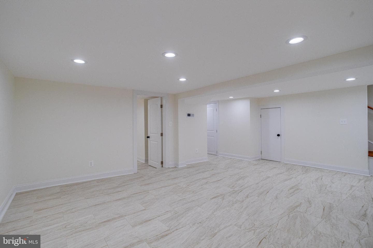 3105 Evergreen Avenue photo 55