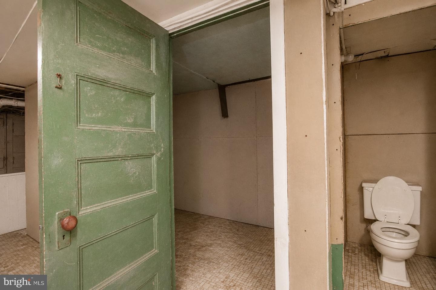 3247 Shannon Drive photo 24