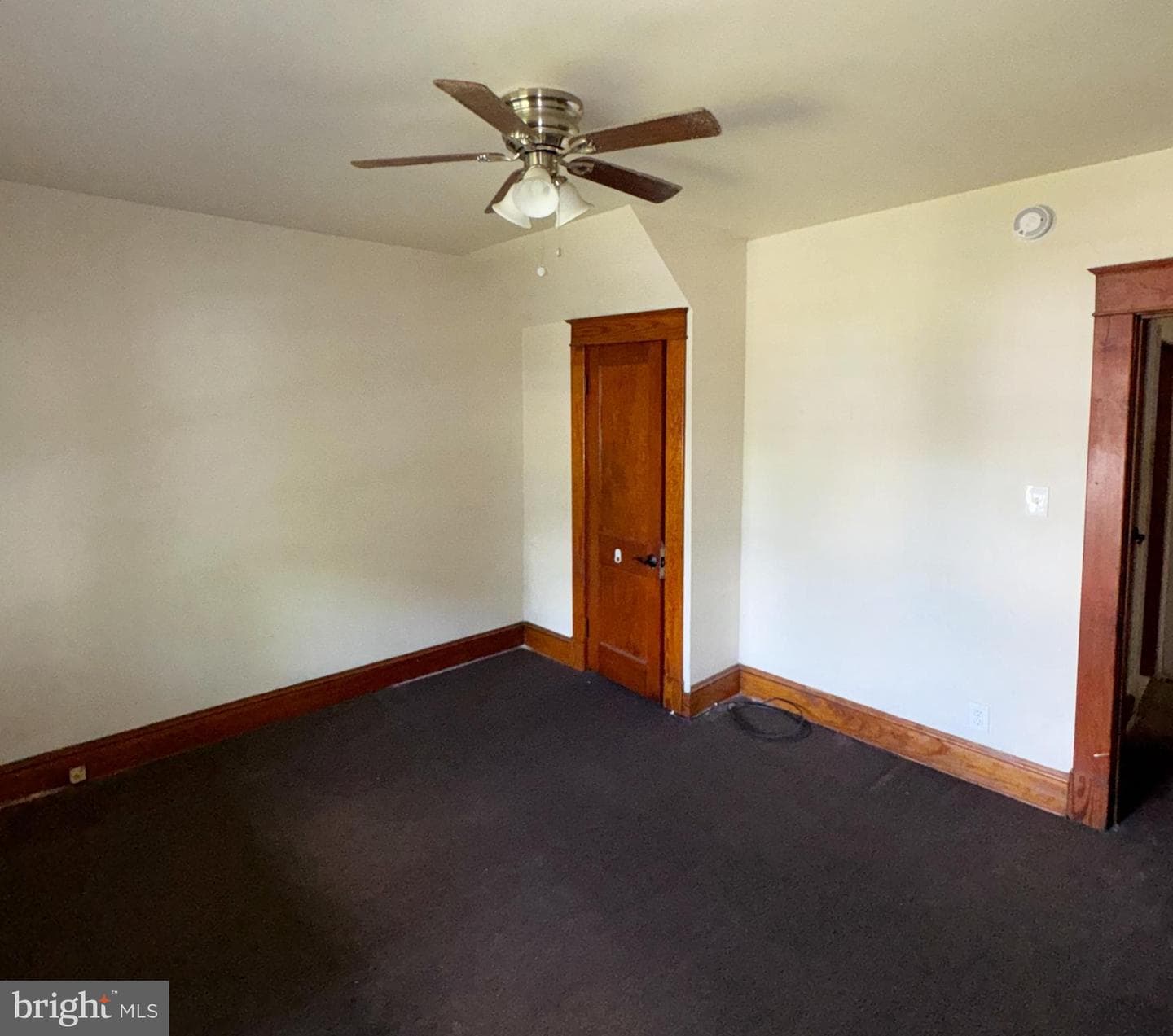 3032 Fleetwood Ave photo 9