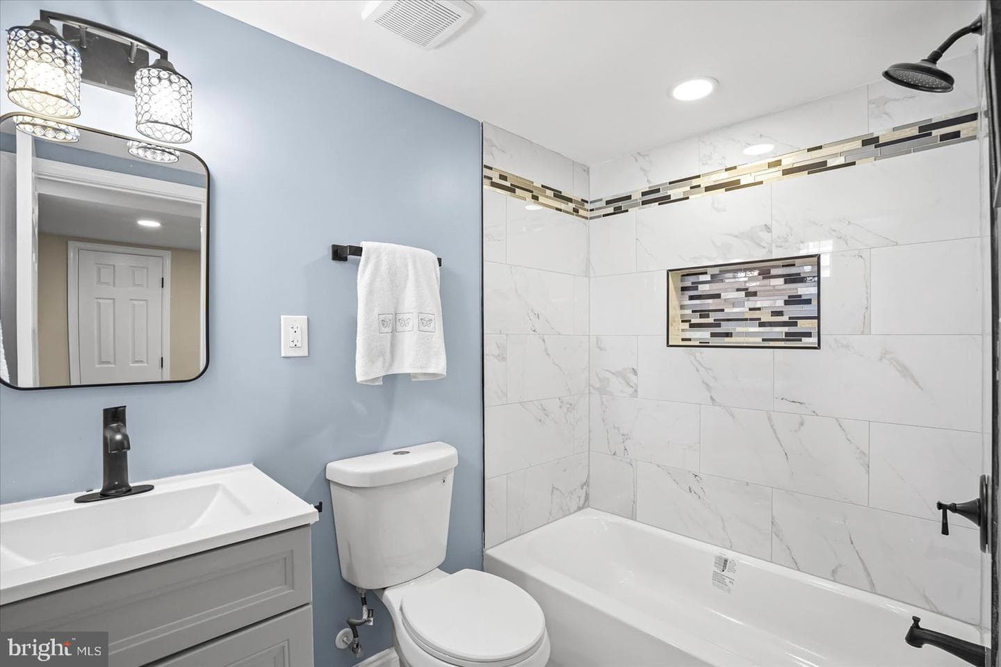 4728 Parkside Drive photo 23