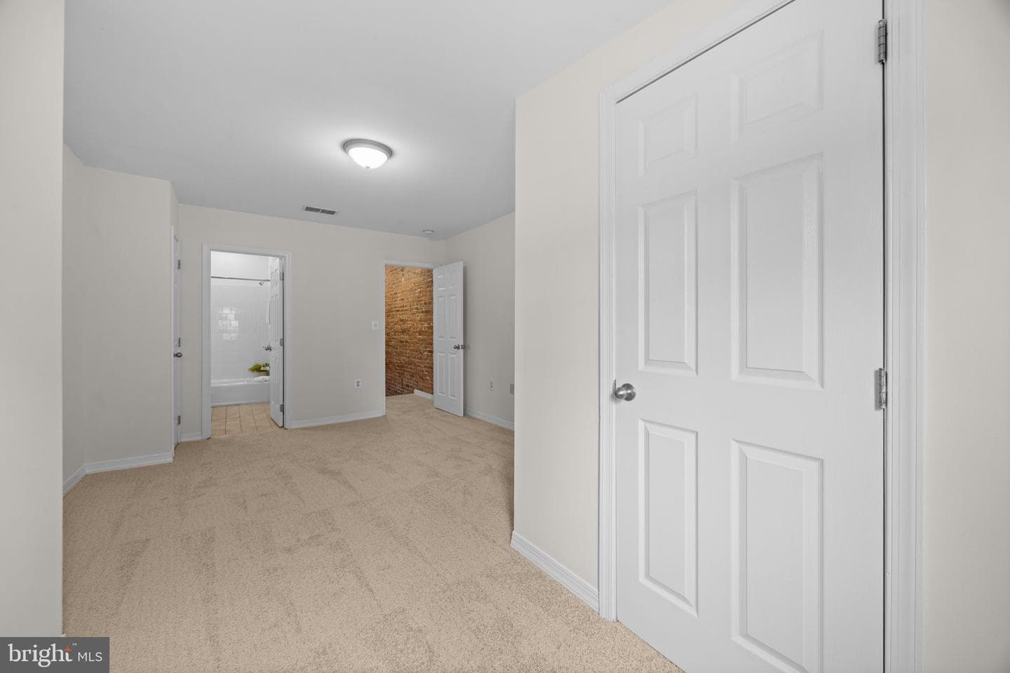 609 Fort Avenue E photo 21