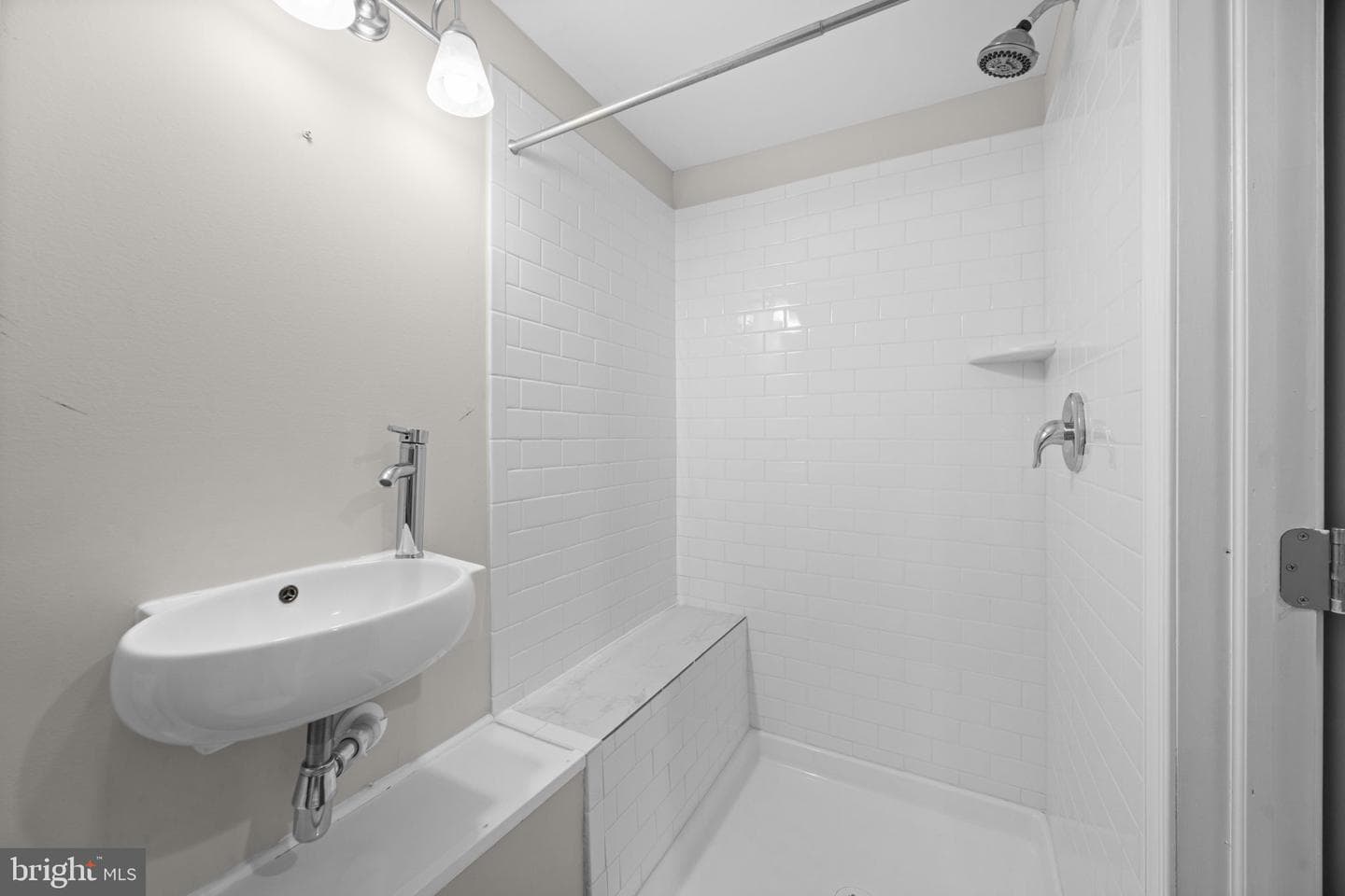 609 Fort Avenue E photo 27