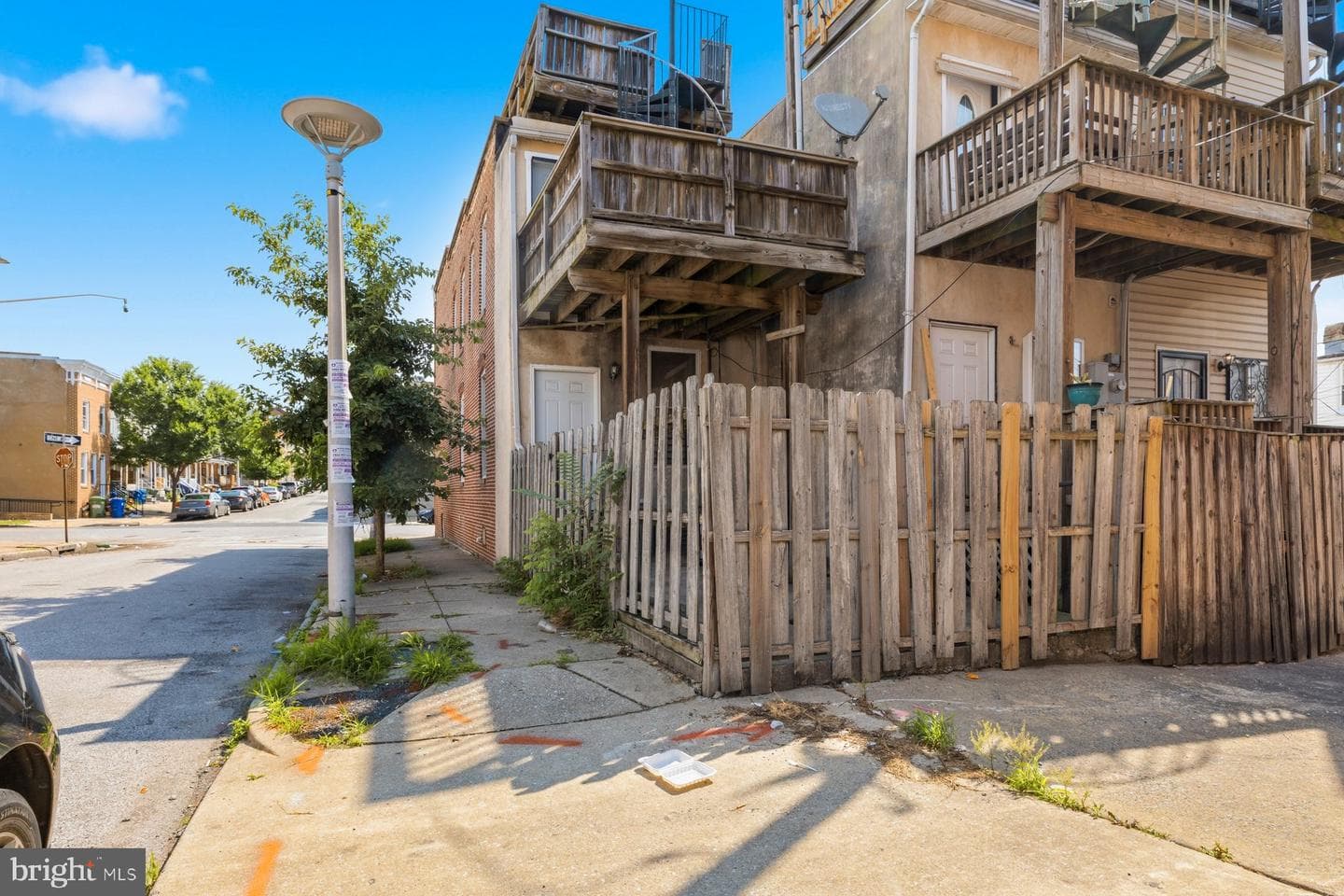 1309 W Ostend Street photo 8