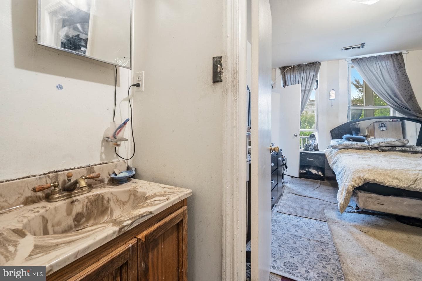 2427 Linden Avenue photo 34