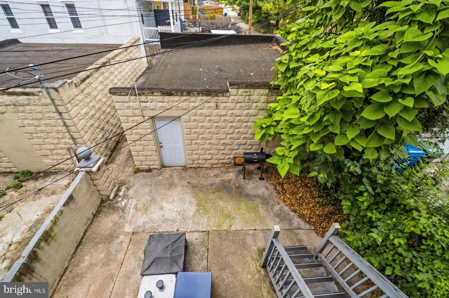 2427 Linden Avenue photo 44