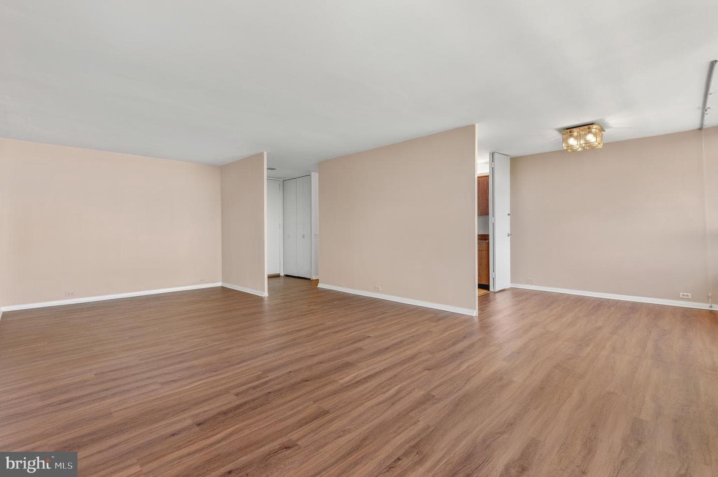 4000 N Charles Street #1603 photo 9
