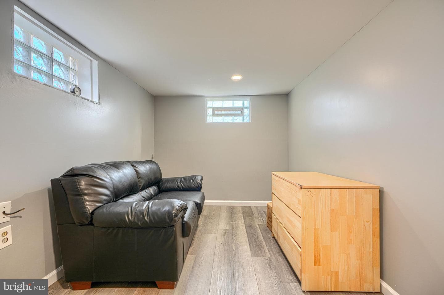 1650 Sherwood Avenue photo 34