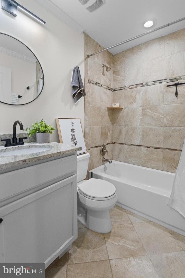 1452 Boyle Street photo 18