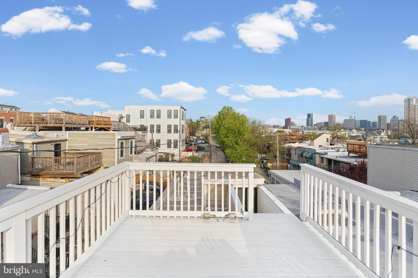 1452 Boyle Street photo 31