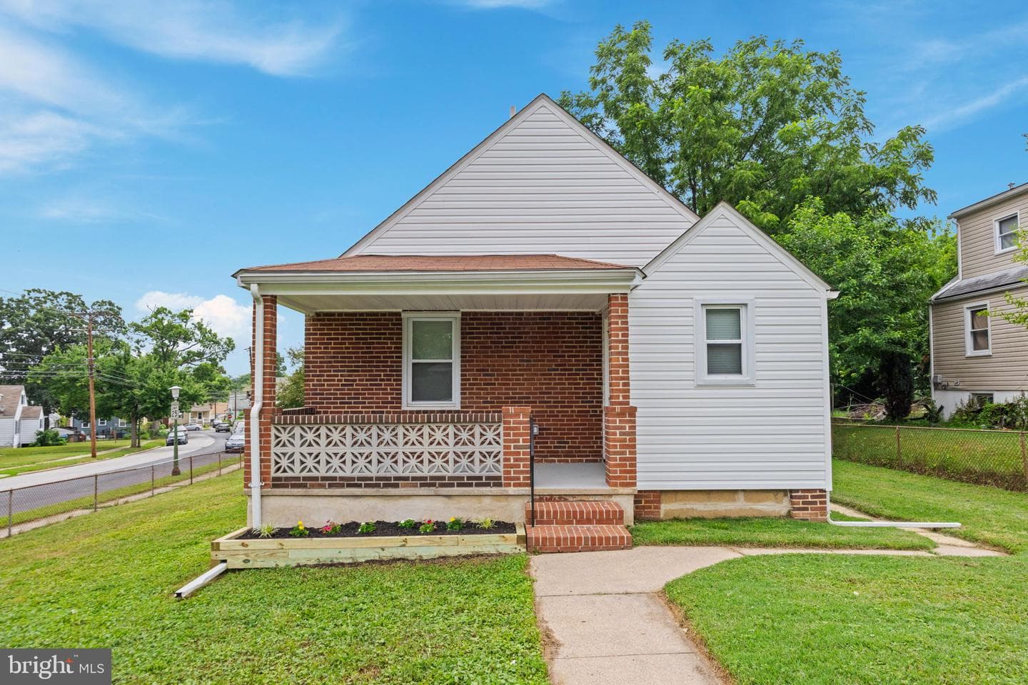 2524 Glencoe Road photo 3