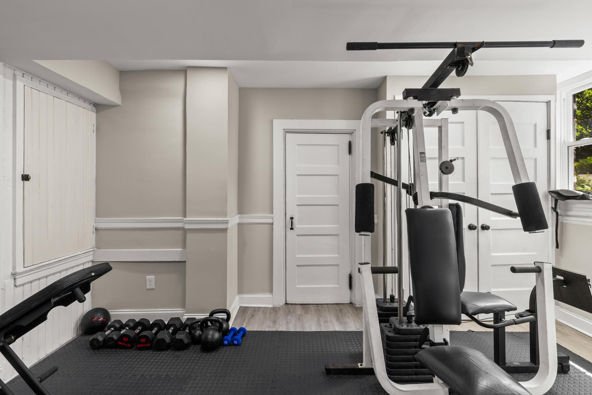 300 Goodwood Gardens photo 51