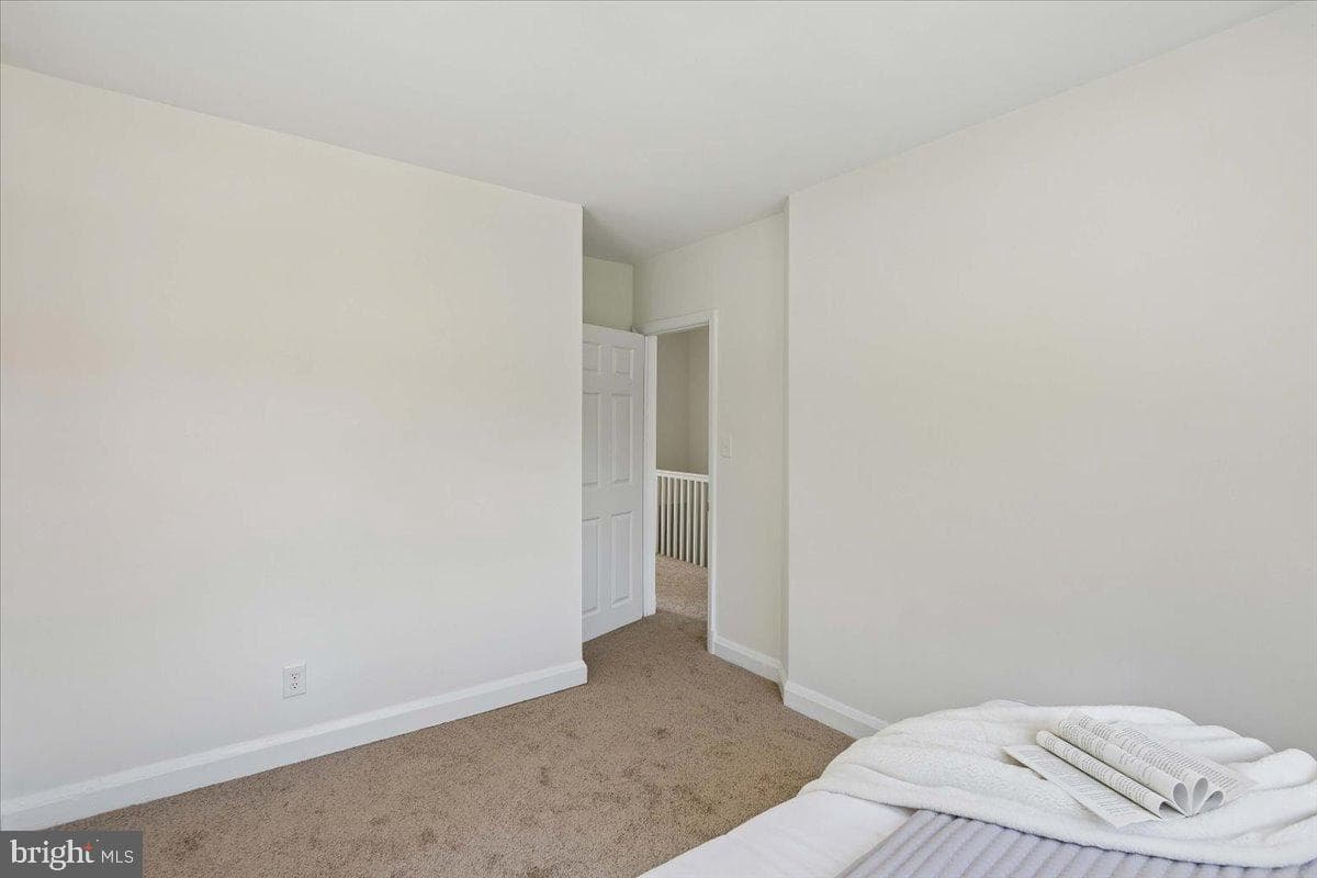 4266 Rokeby Road photo 16