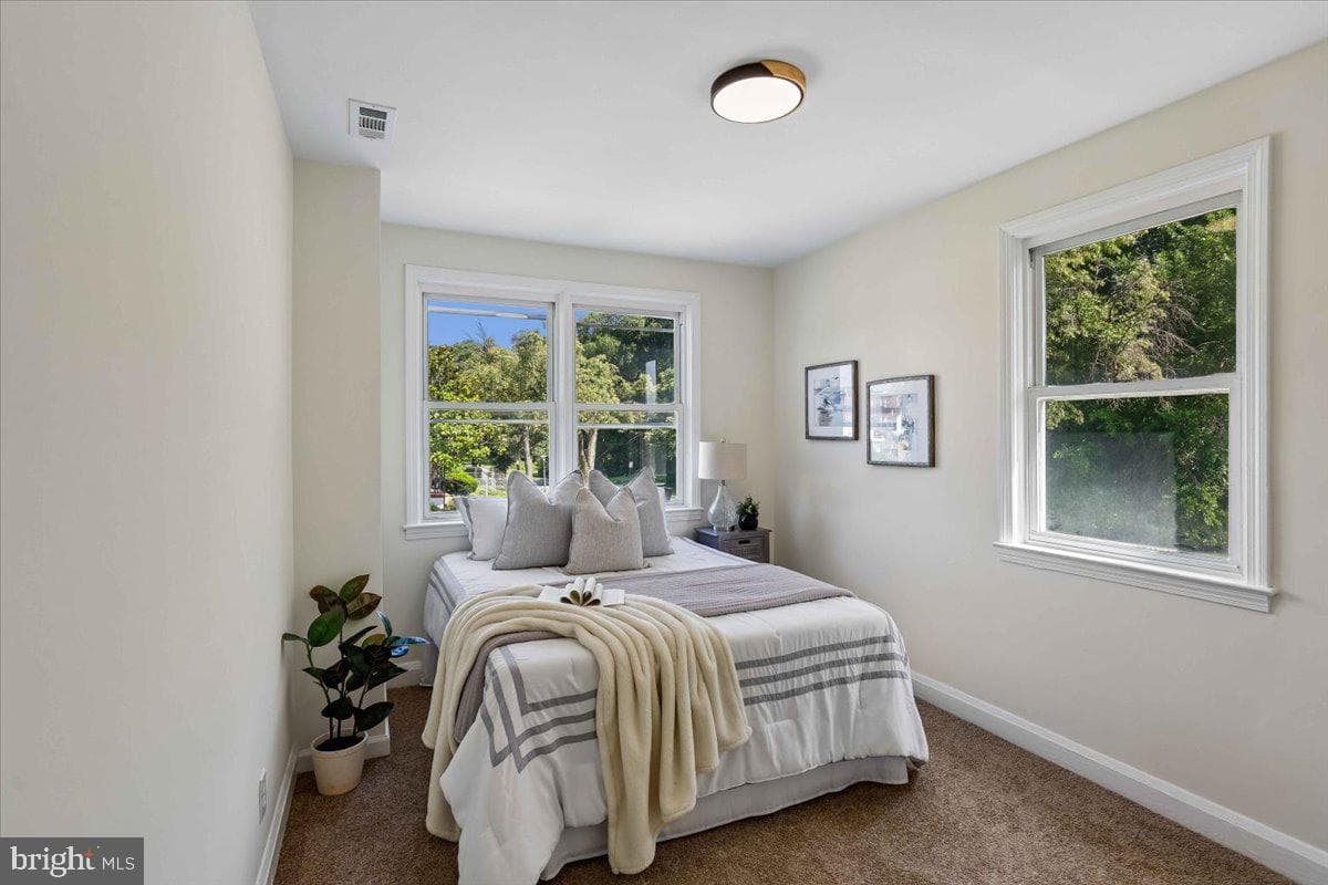 4266 Rokeby Road photo 18