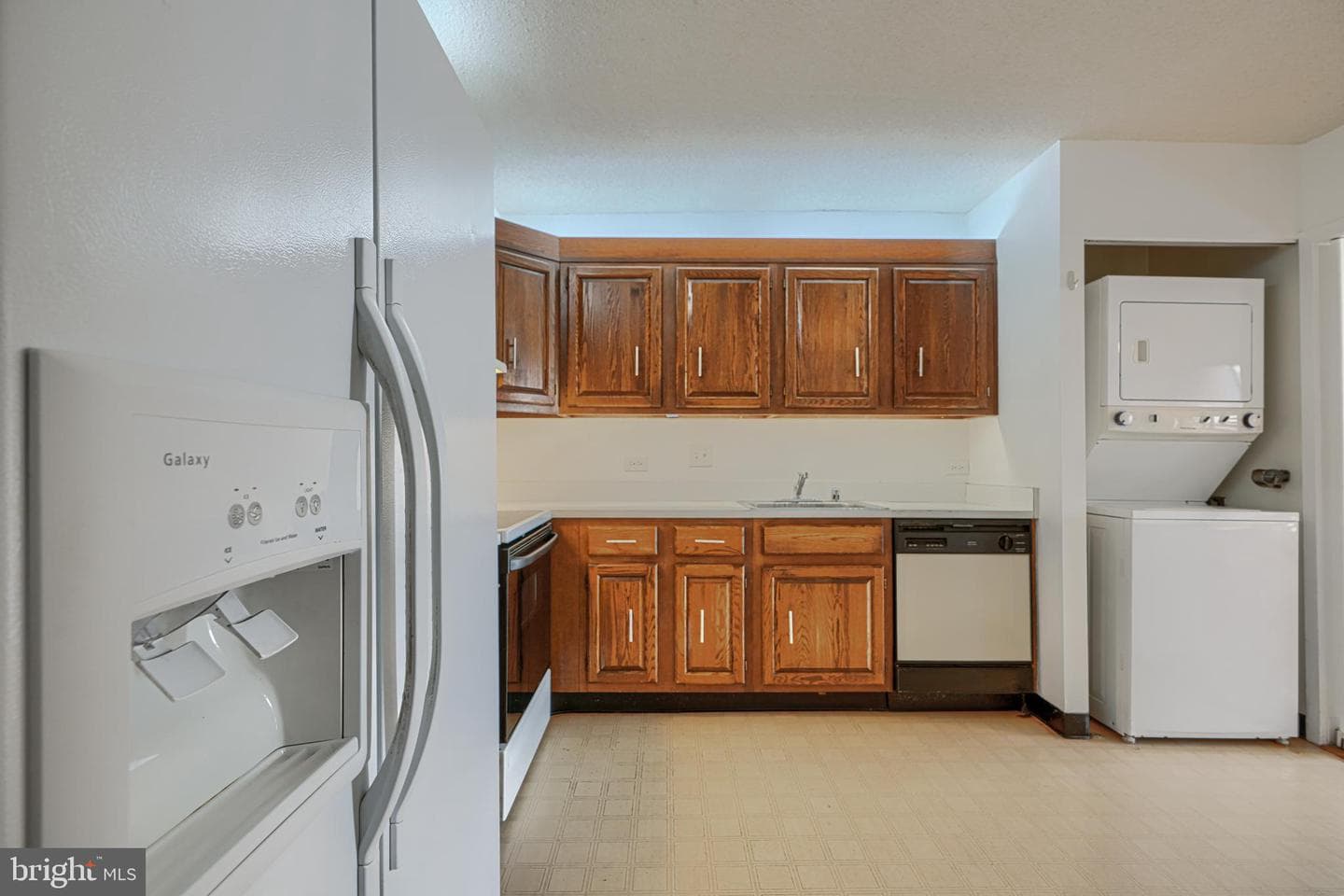 4100 N Charles Street #813 photo 21