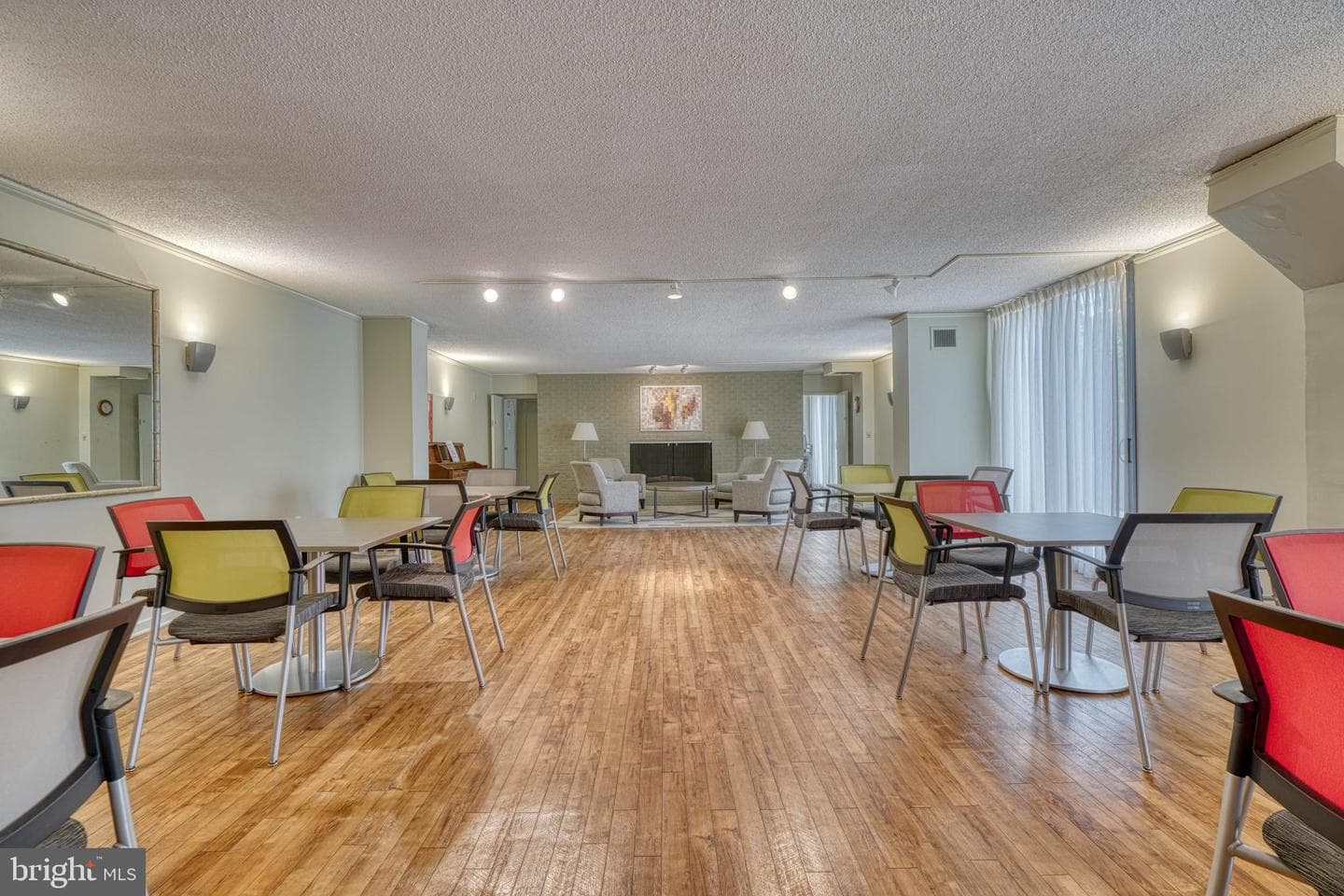 4100 N Charles Street #813 photo 53