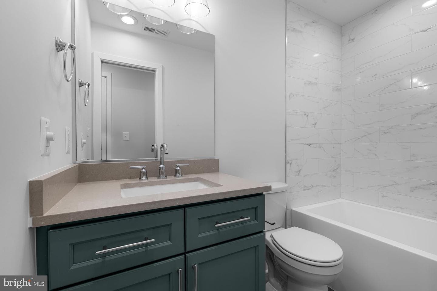 1415 Reynolds Street photo 21
