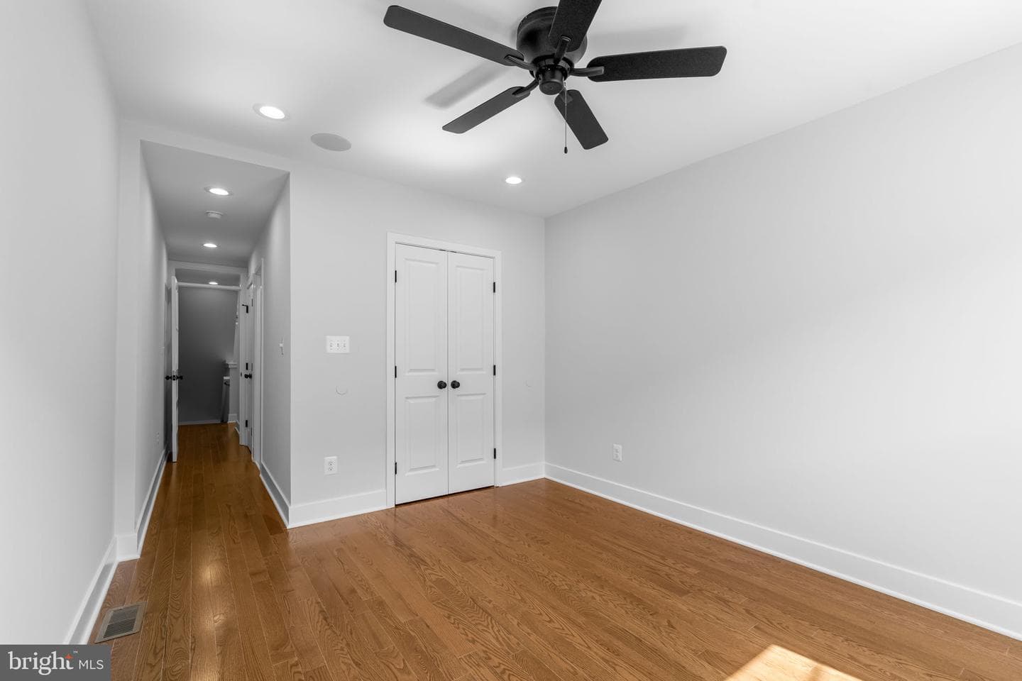 1415 Reynolds Street photo 25