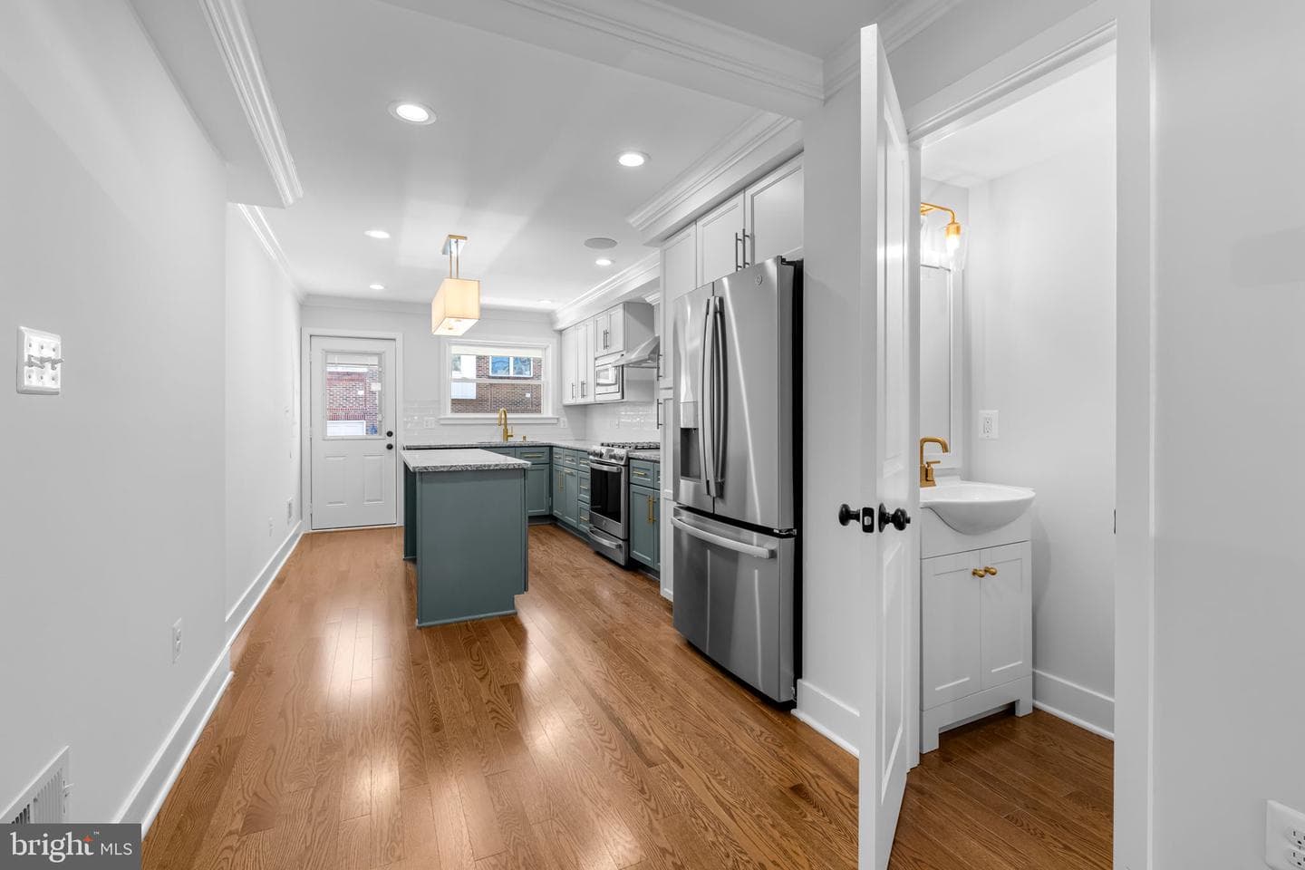 1415 Reynolds Street photo 9
