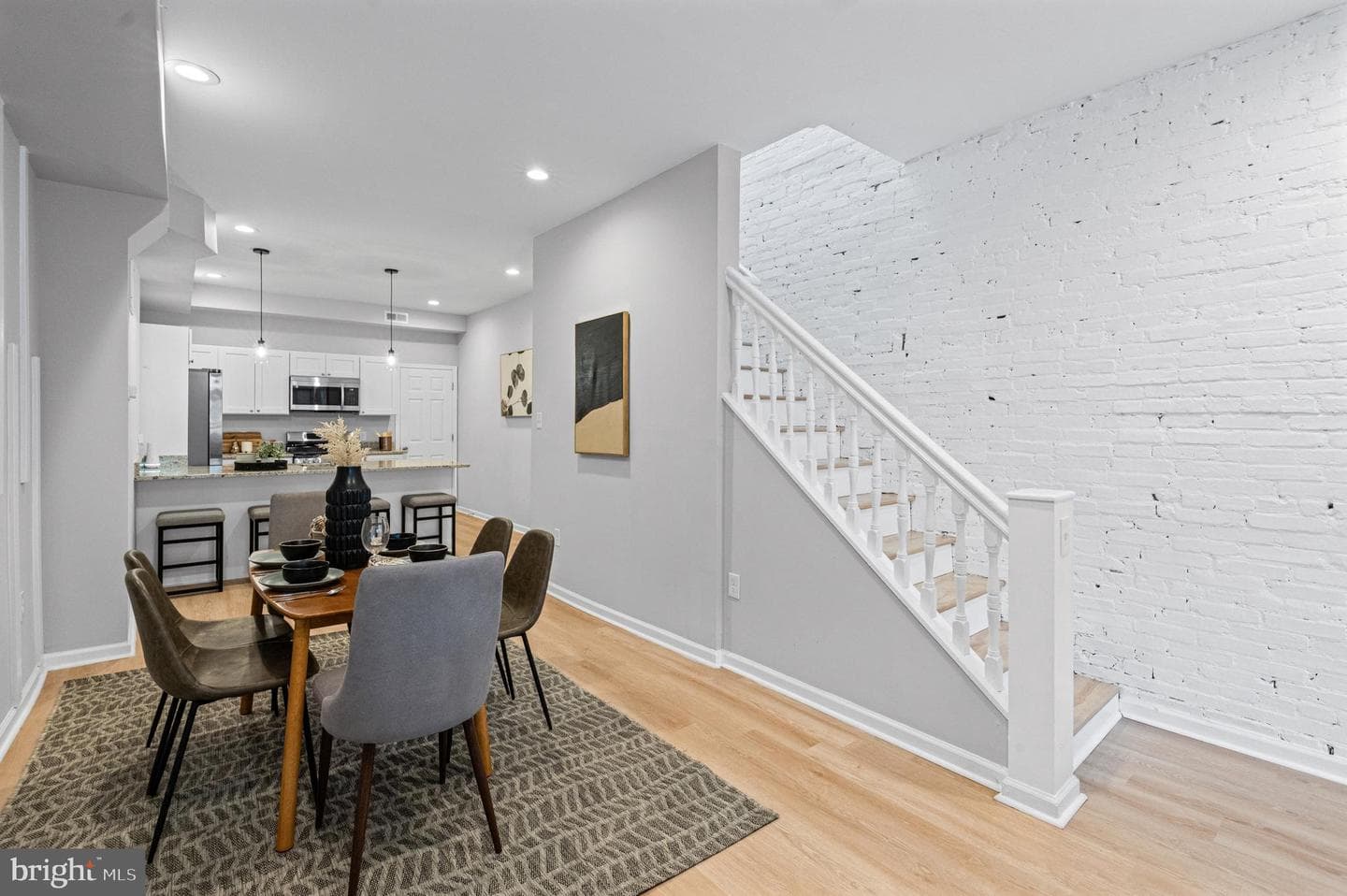 1807 E Lafayette Avenue photo 3