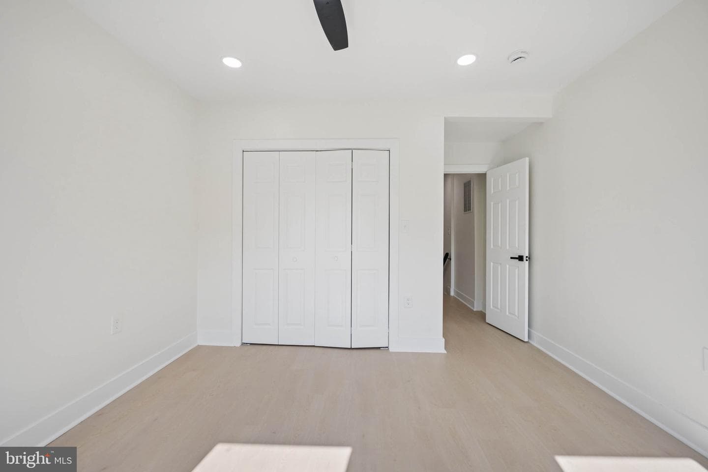 1019 N Carrollton Avenue photo 24