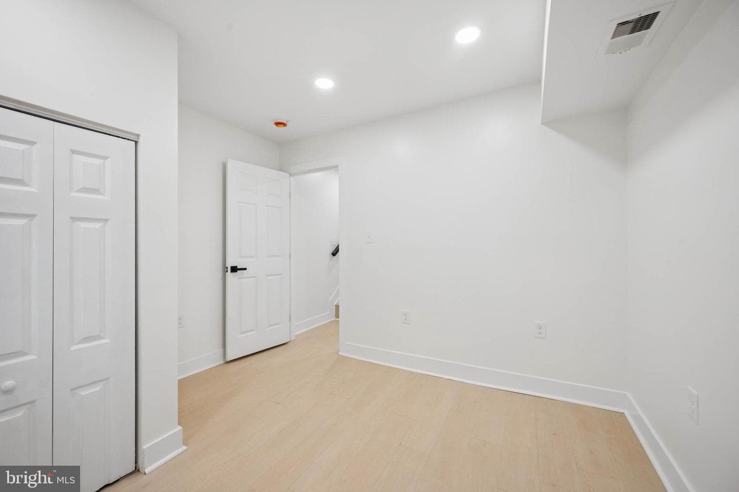 1019 N Carrollton Avenue photo 38