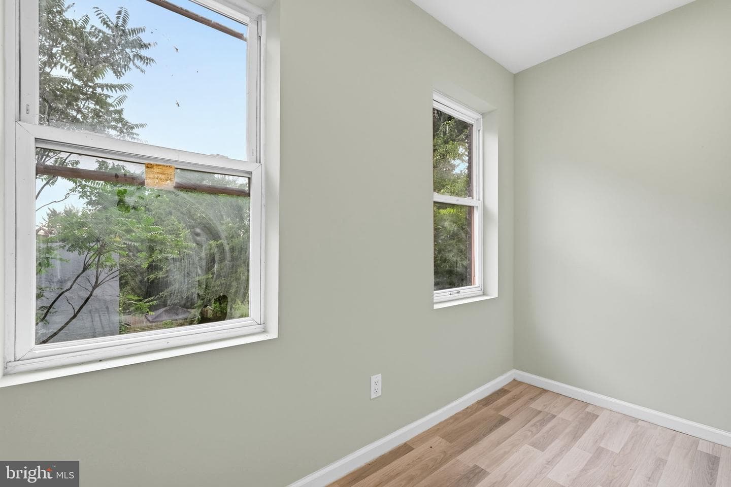 526 N Arlington Avenue photo 23