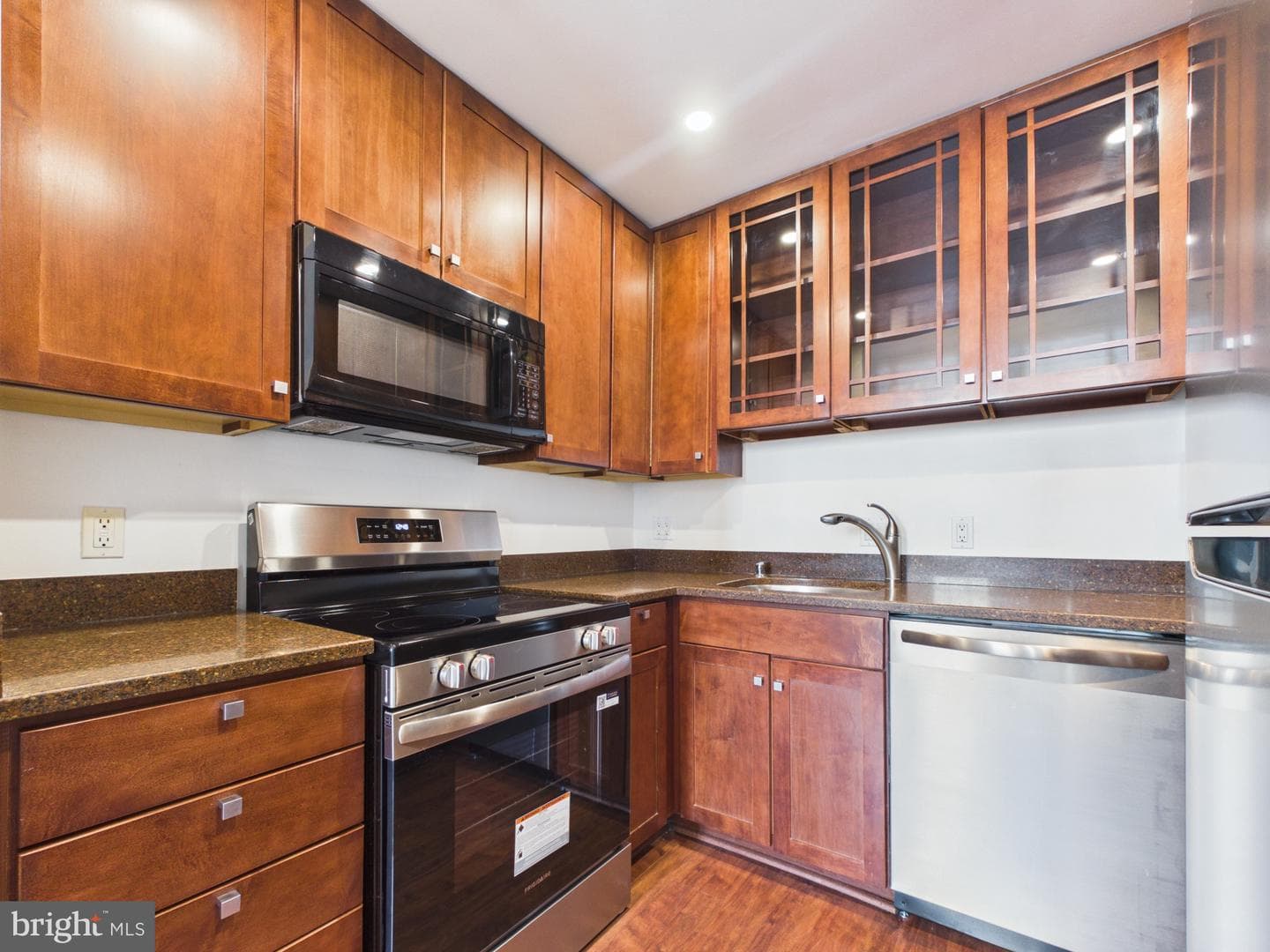 1 E Chase Street #814 photo 9
