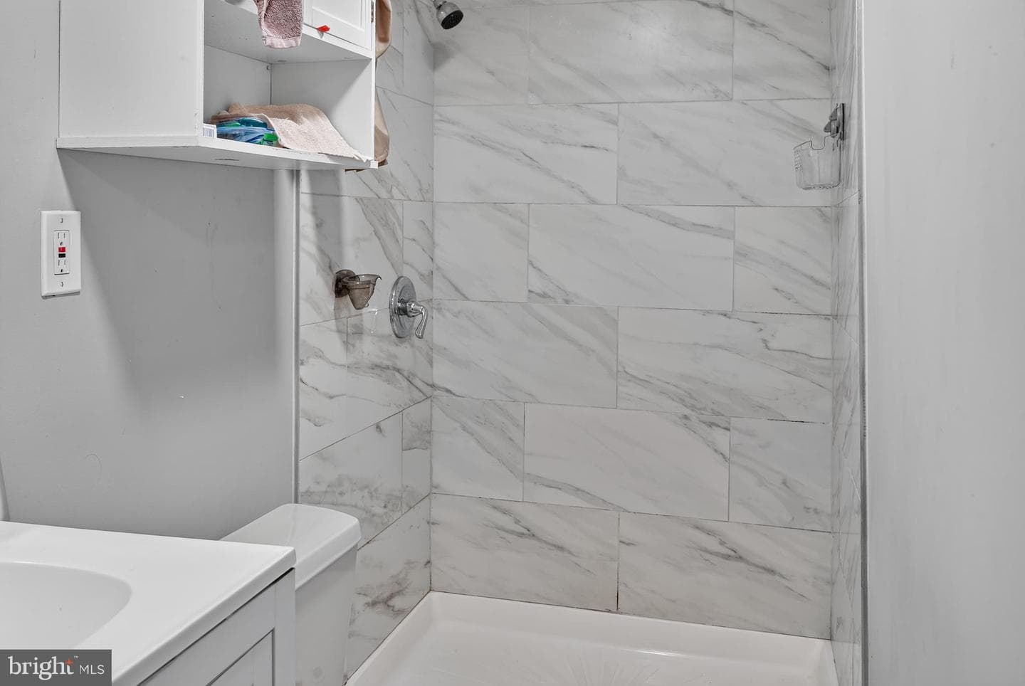 205 N Ellwood Avenue photo 9