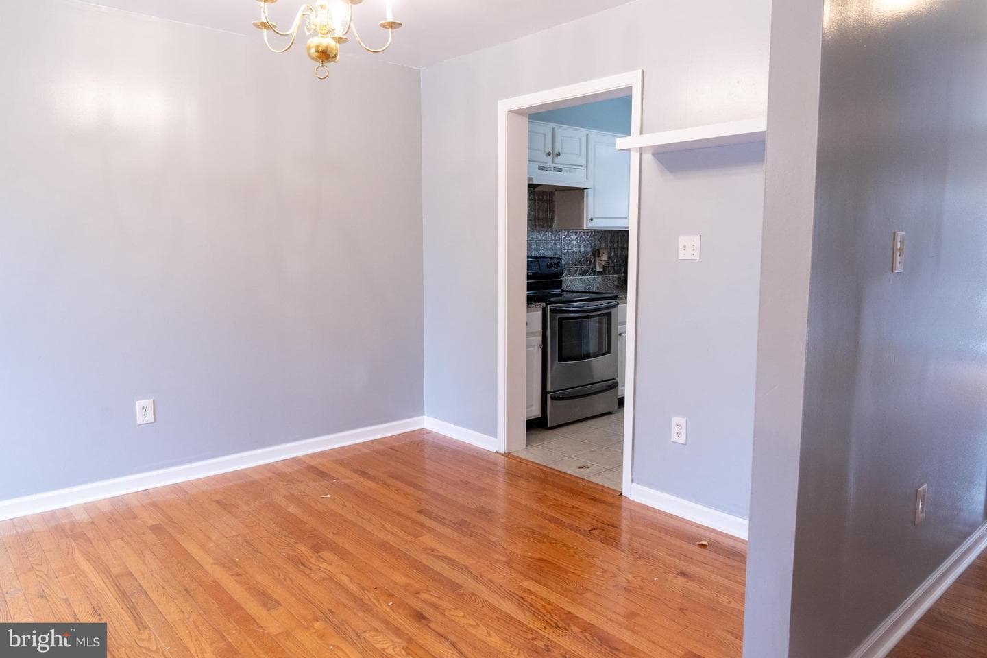 3731 Greenmount Avenue photo 6