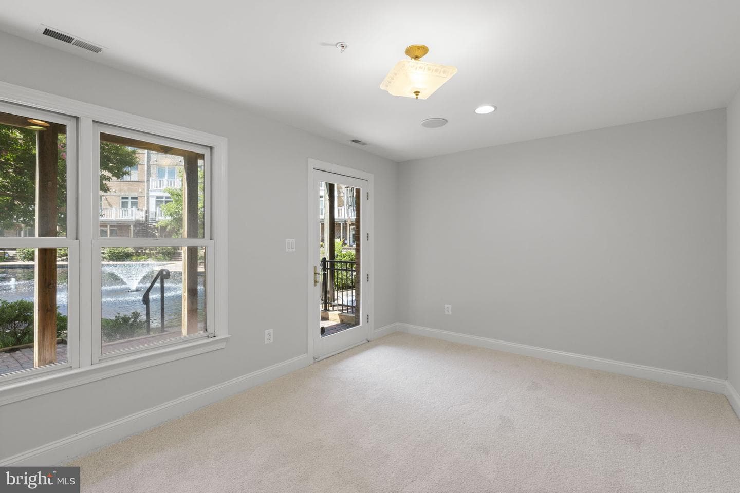 1207 Harbor Island Walk photo 50