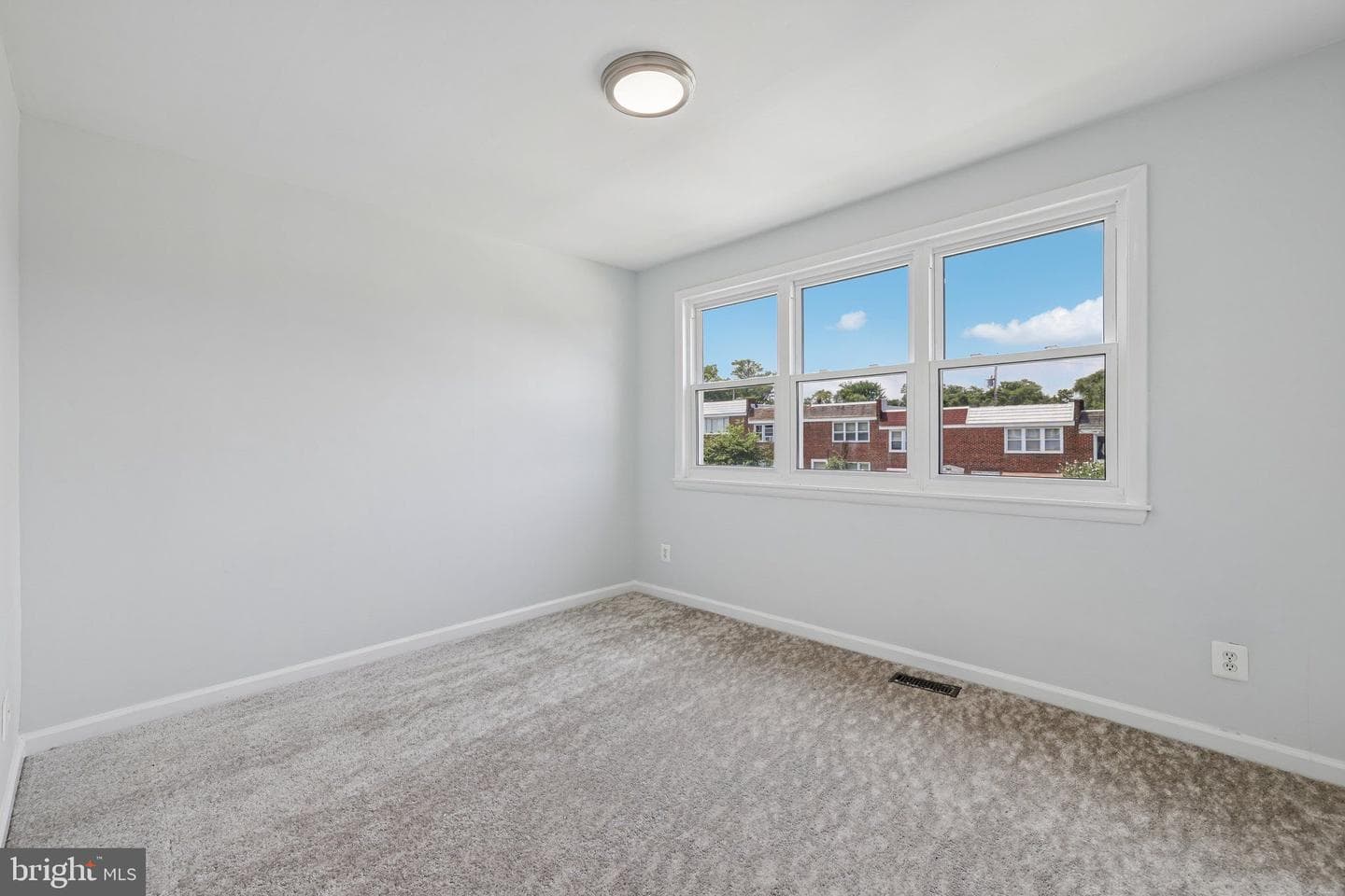 3023 Janice Avenue photo 17