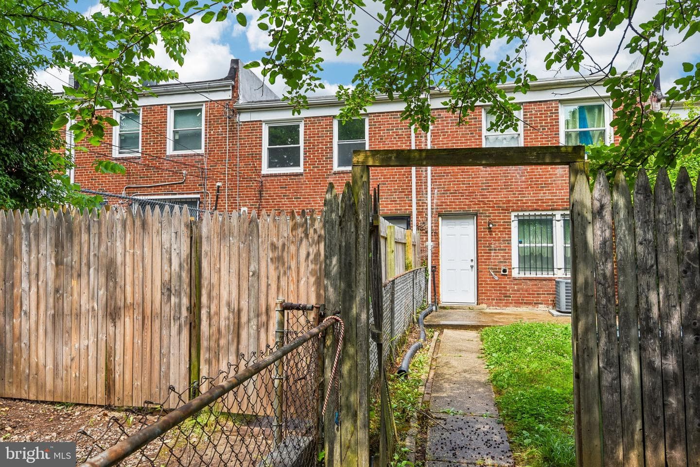 3023 Janice Avenue photo 26