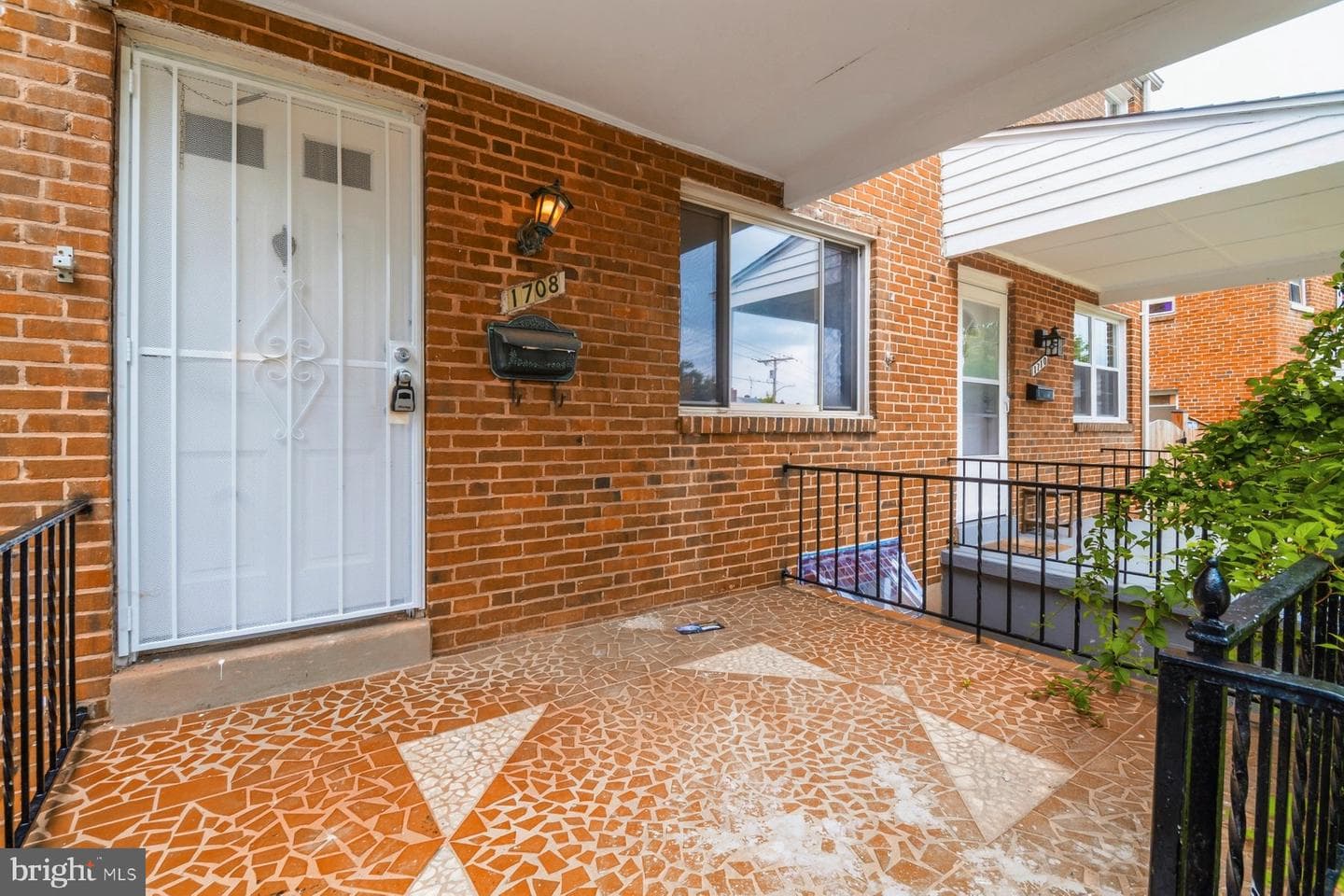 1708 Woodbourne Avenue photo 3