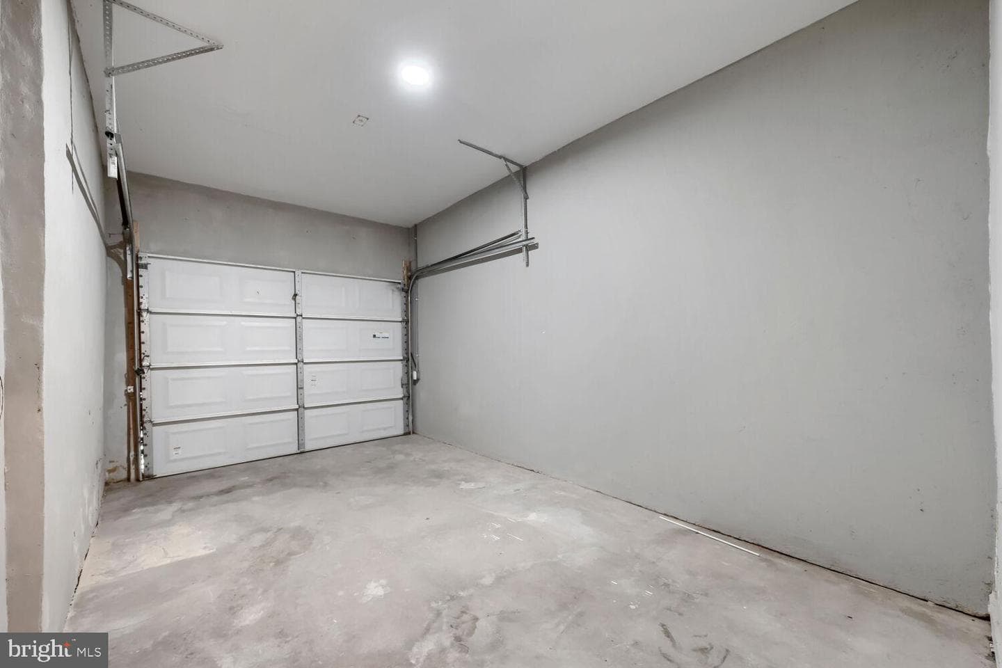 1228 N Broadway photo 25