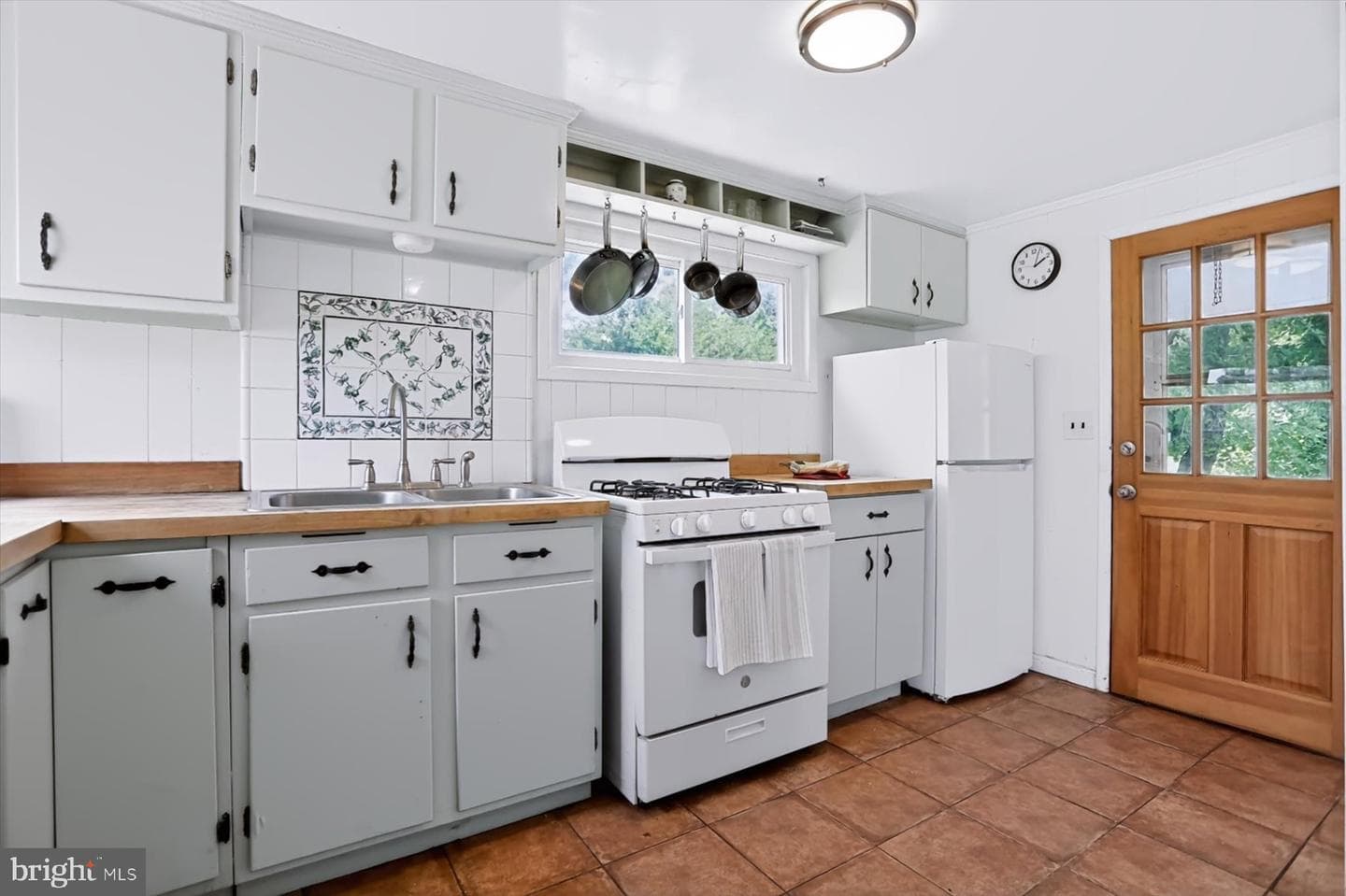 2817 Fleetwood Avenue photo 11