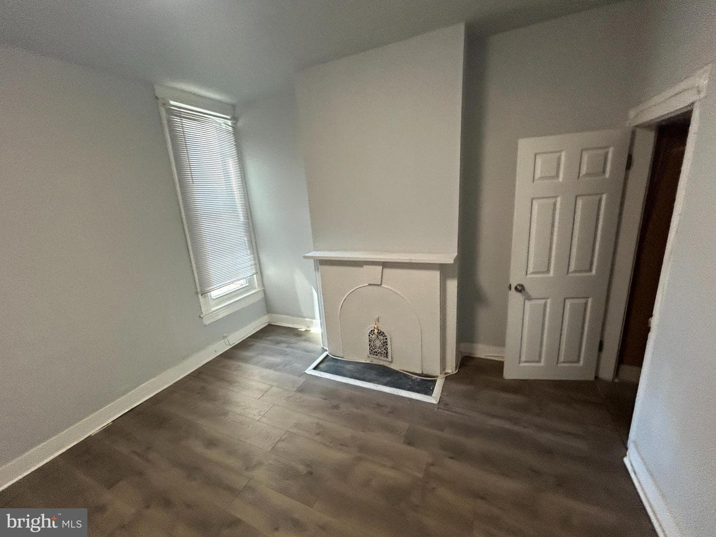 1427 E Lafayette Avenue photo 7
