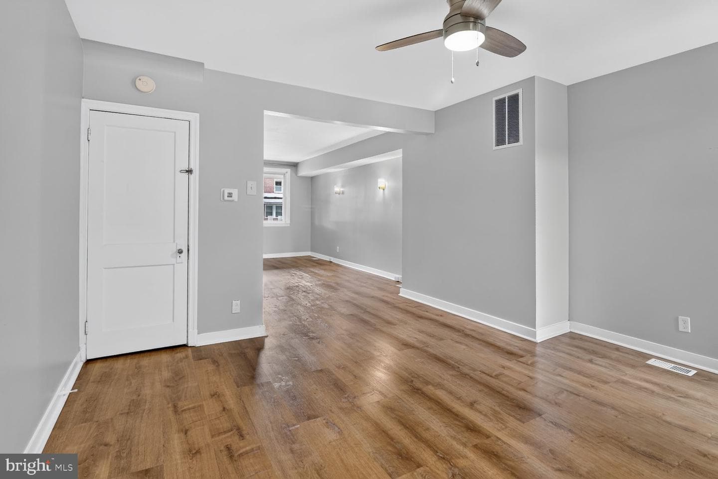 1405 W 37th Street photo 14