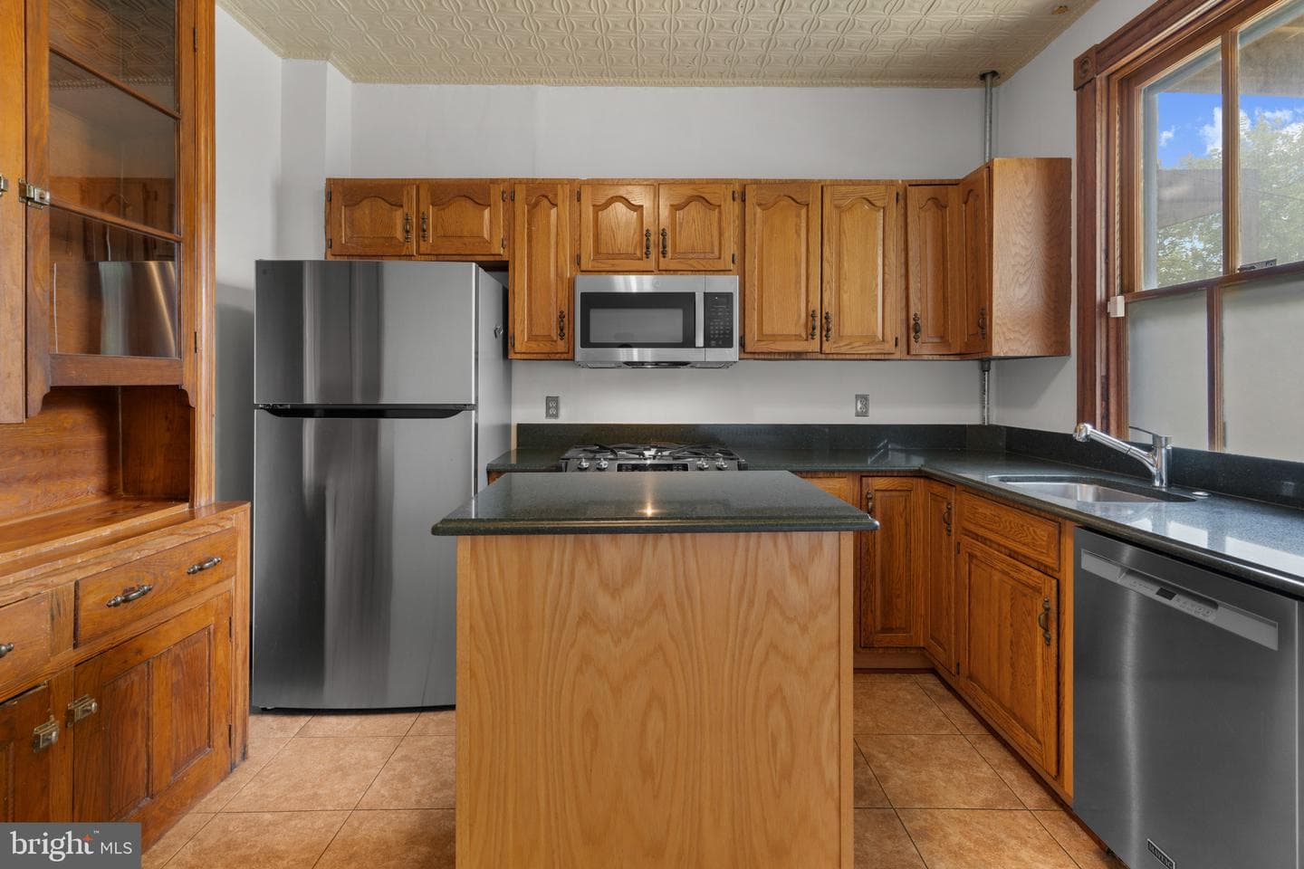 2922 Guilford Avenue photo 13