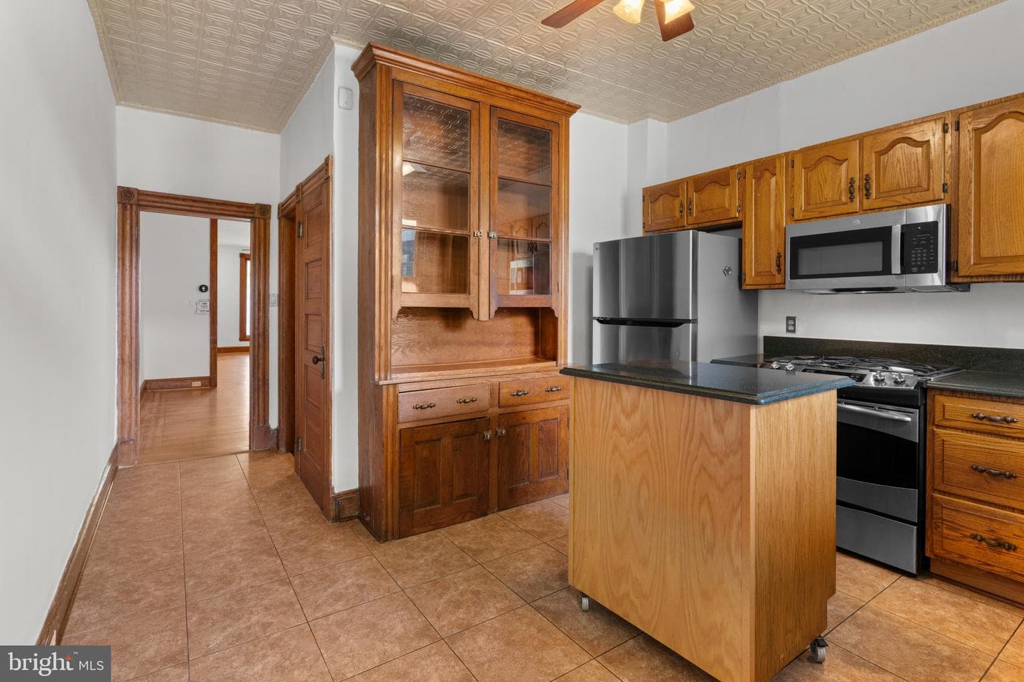 2922 Guilford Avenue photo 14