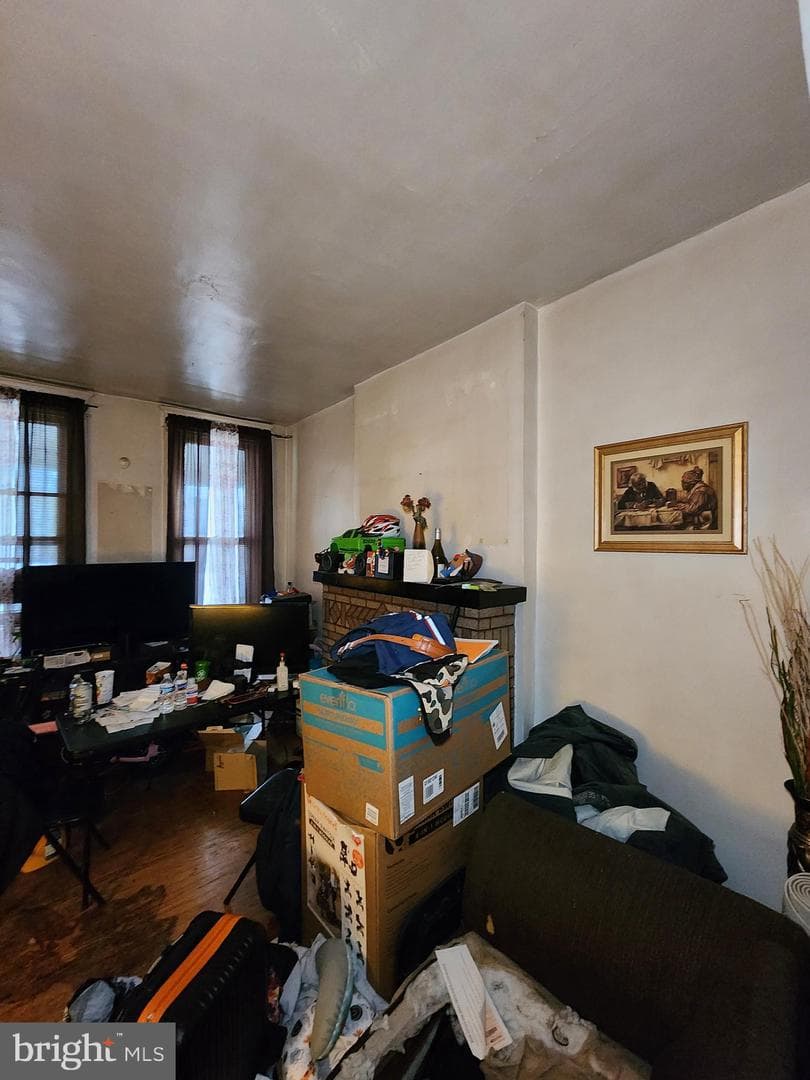3007 Erdman Avenue photo 22