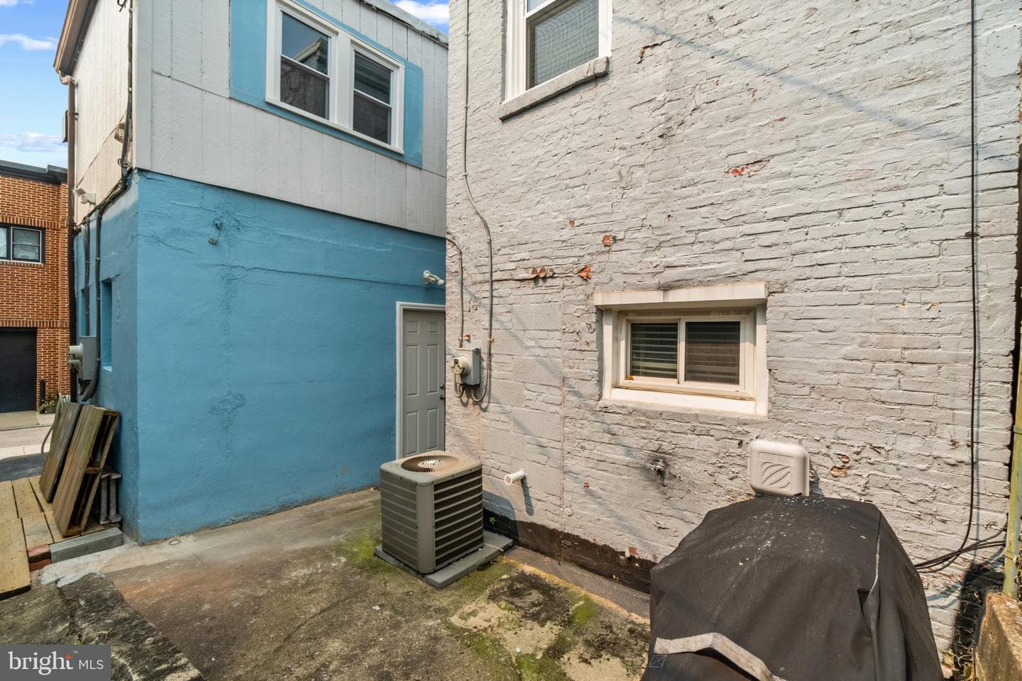 701 S Clinton Street photo 37