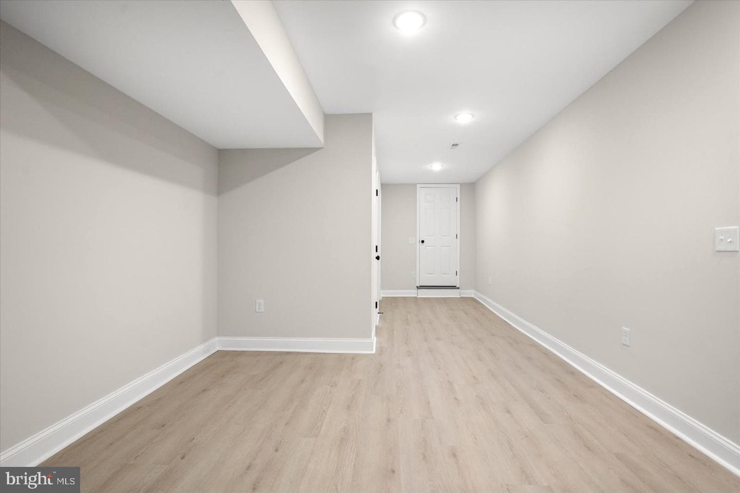 633 E 36th Street photo 23
