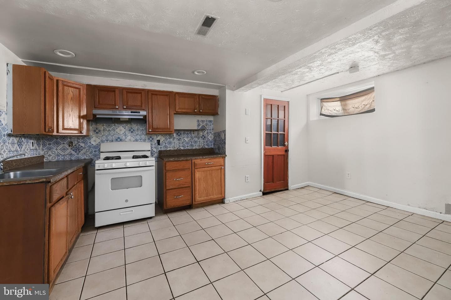 808 Ponca Street photo 28